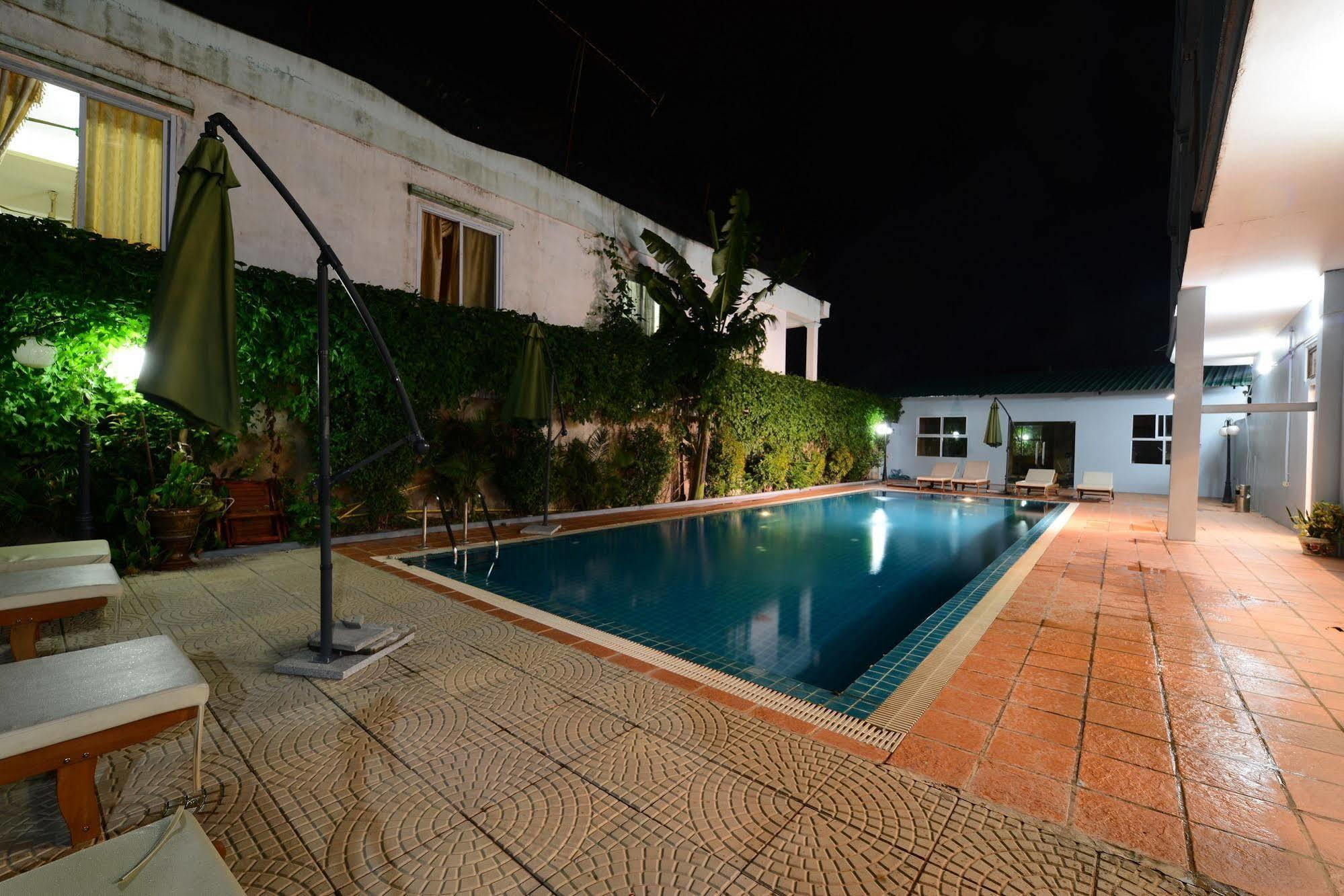 Vientiane Golden Sun Hotel Bagian luar foto