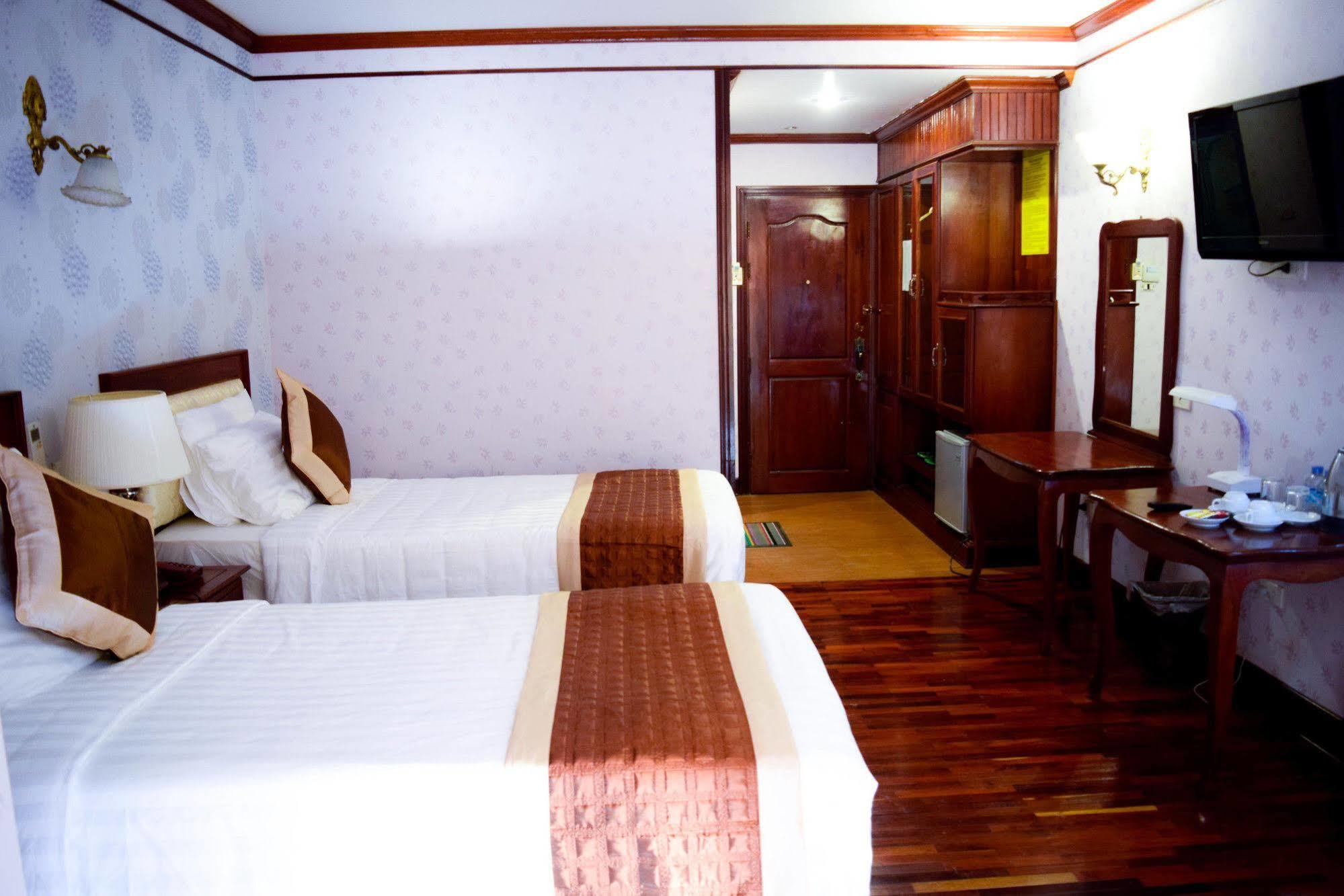 Vientiane Golden Sun Hotel Bagian luar foto