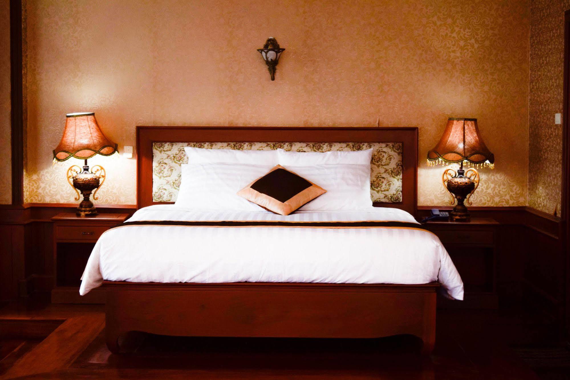 Vientiane Golden Sun Hotel Bagian luar foto